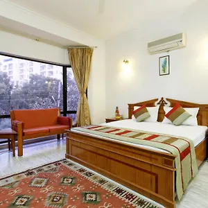 Guest house Silver Oak ***