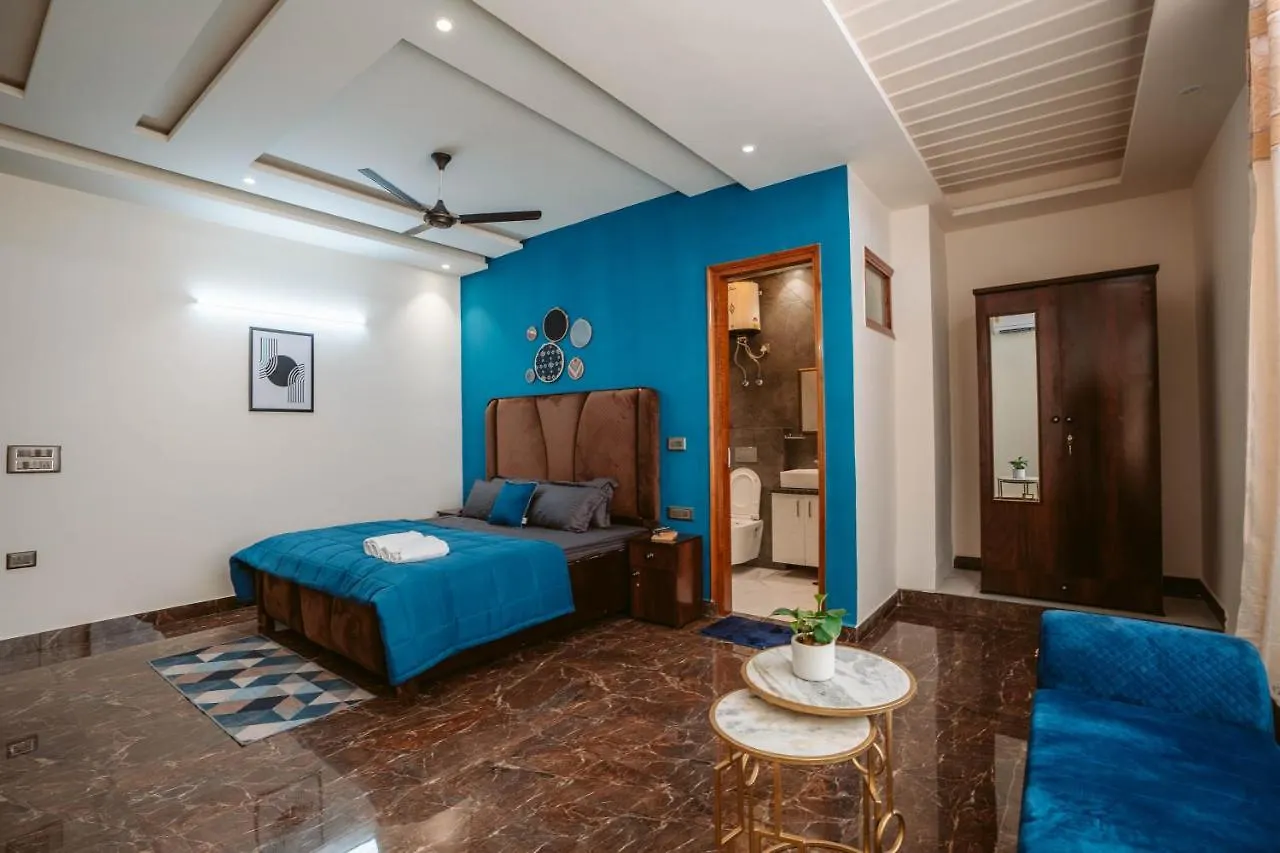 Flxho Duo - Serviced Apartment & Rooms - Golf Course Road Gurgaon 3*,  India