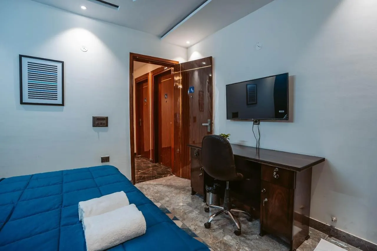 Flxho Duo - Serviced Apartment & Rooms - Golf Course Road Gurgaon India
